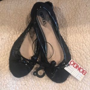 New with tags black flats